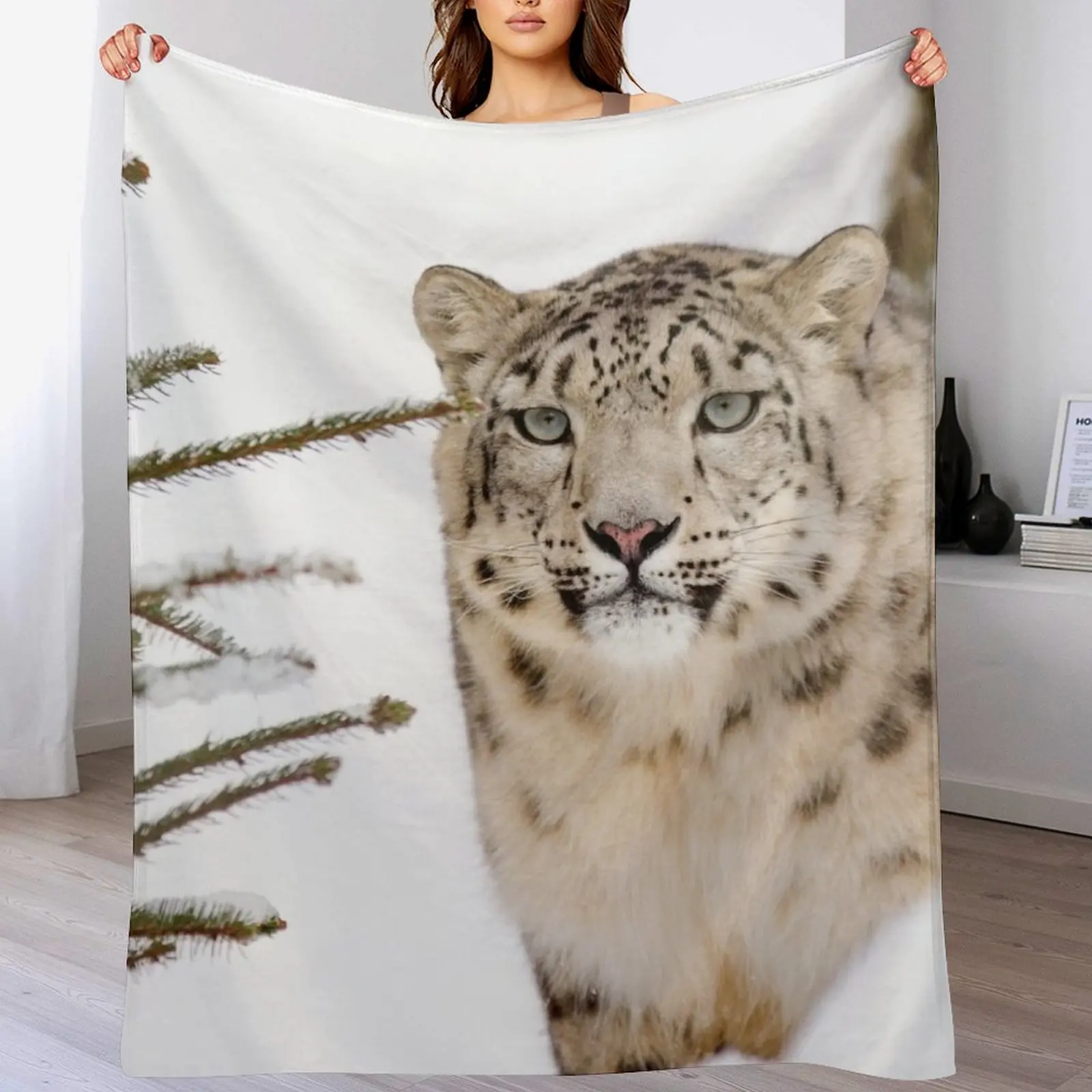 Snow Leopard #14 Throw Blanket Soft Solid Color Blanket for Couch Bed