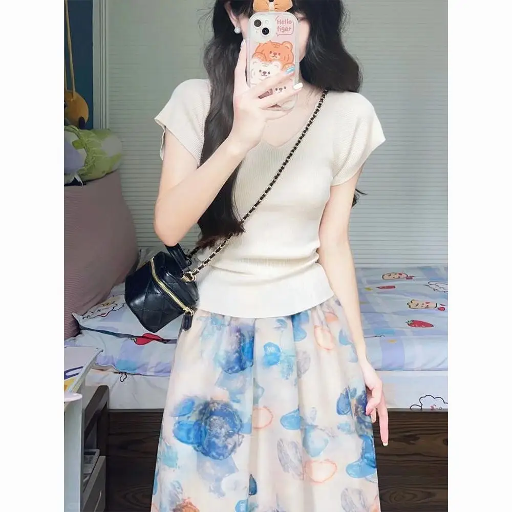 Summer Fashion Versatile Charm Goddess Style High end Celebrity Small Fragrant Top Fragmented Flower Half Skirt Two Piece Set