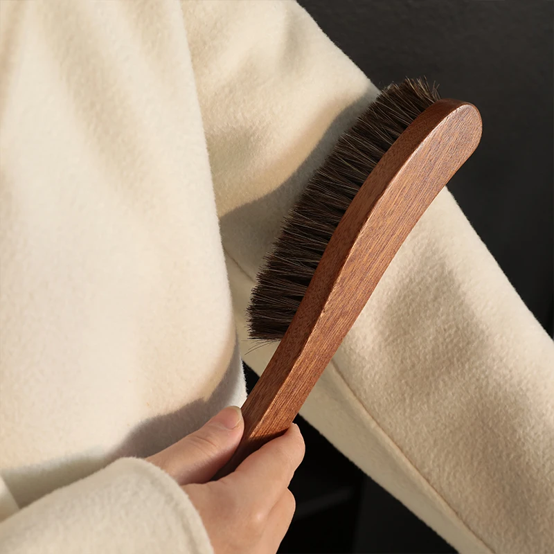 1 PC Soft Horsehair Coat Brush, Clothing Coat Brush, Hair Ball Removal, Suitable for Taking Care Of Coats and Suits