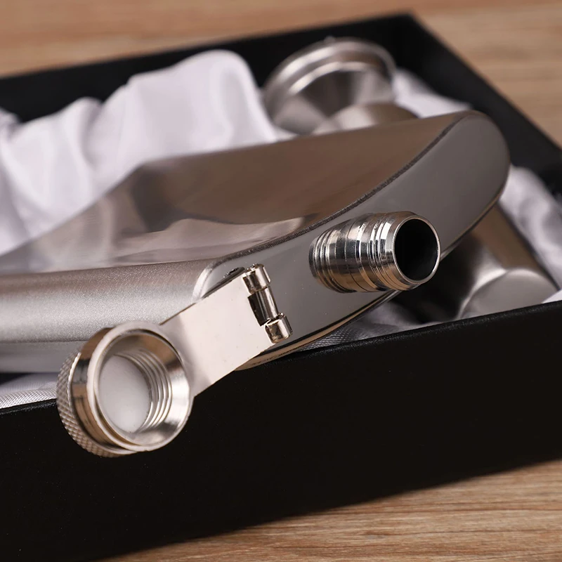 7oz في الهواء الطلق المحمولة جيب قارورة الورك الفولاذ المقاوم للصدأ قارورة ويسكي شرب الكحول الحاويات هدية صندوق الفودكا أدوات زجاجة الشرب