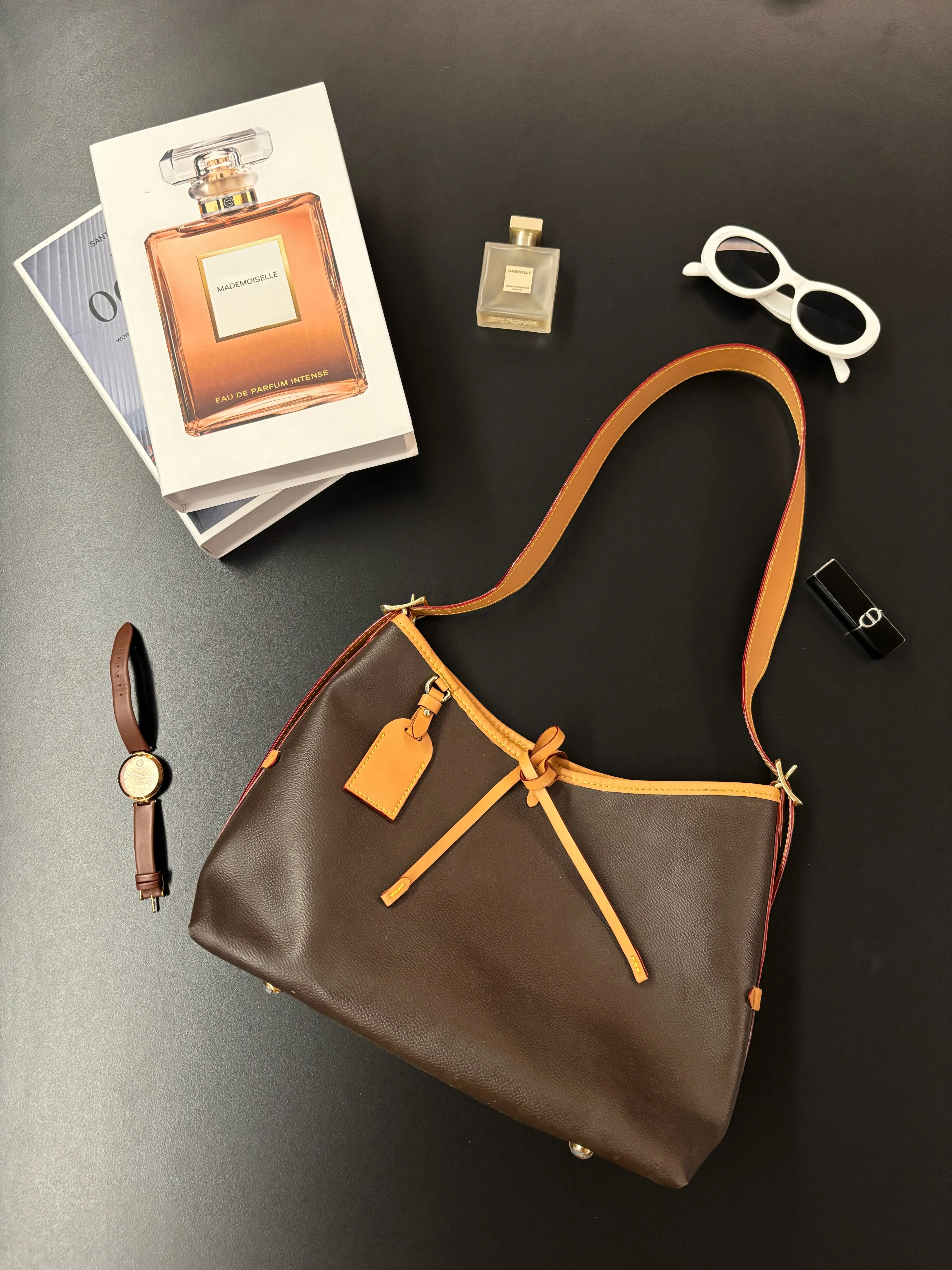 

2026 Новые модные дизайнерские сумки на плечо, женская большая вместительная сумка, женская классическая сумка через плечо с регулируемым ремешком