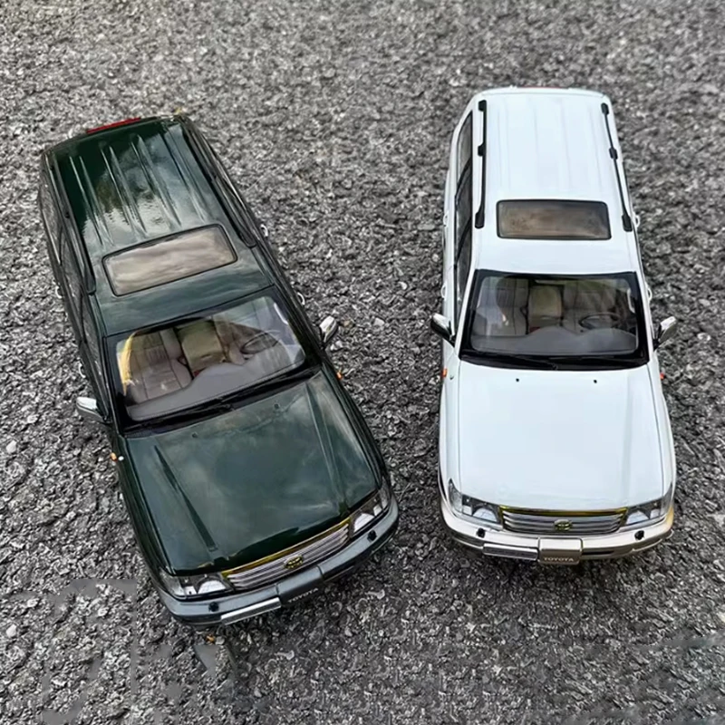 Modèle de voiture de simulation en alliage moulé sous pression pour garçons, échelle 1:18, Land Cruiser 4700 LC100, collection de souvenirs, ornements d'affichage, jouet cadeau