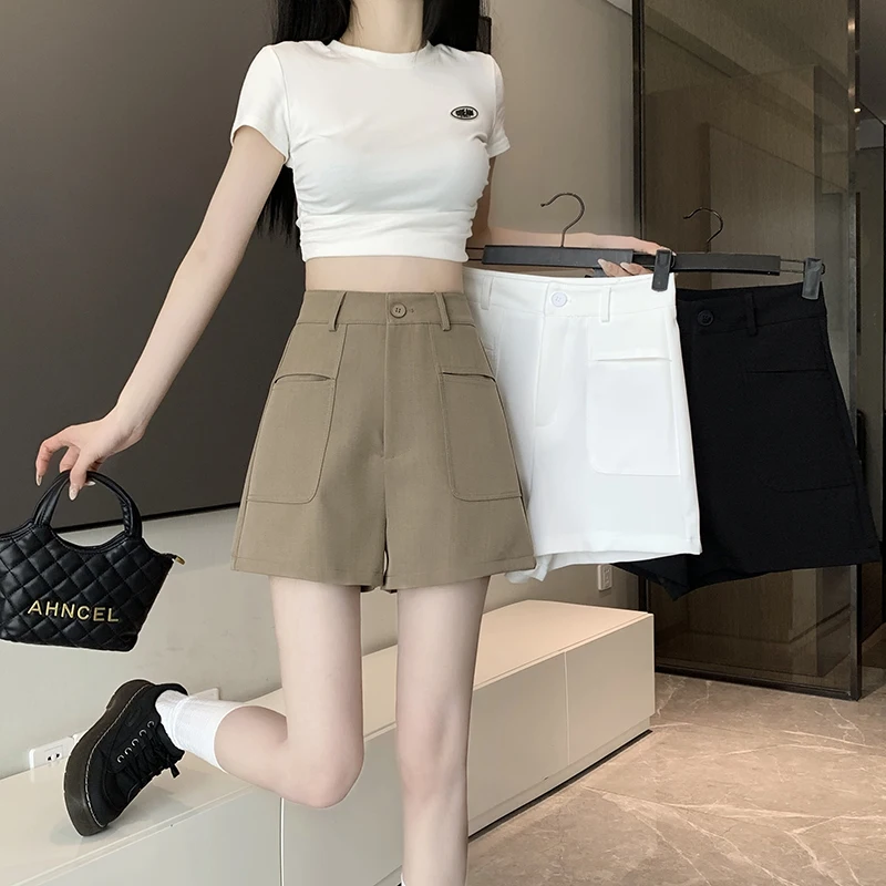 

High waisted suit shorts for women in spring and summer 2024, new versatile outerwear fashion slimming A-line wide leg pants