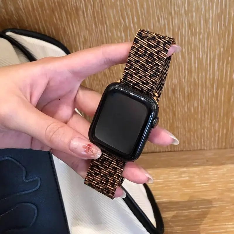 Suitable for Apple iWatch S10 Watch Band Autumn/Winter Milanese Leopard Pattern S8 Magnetic Ultra S7 Applewatch S9 Watch Band