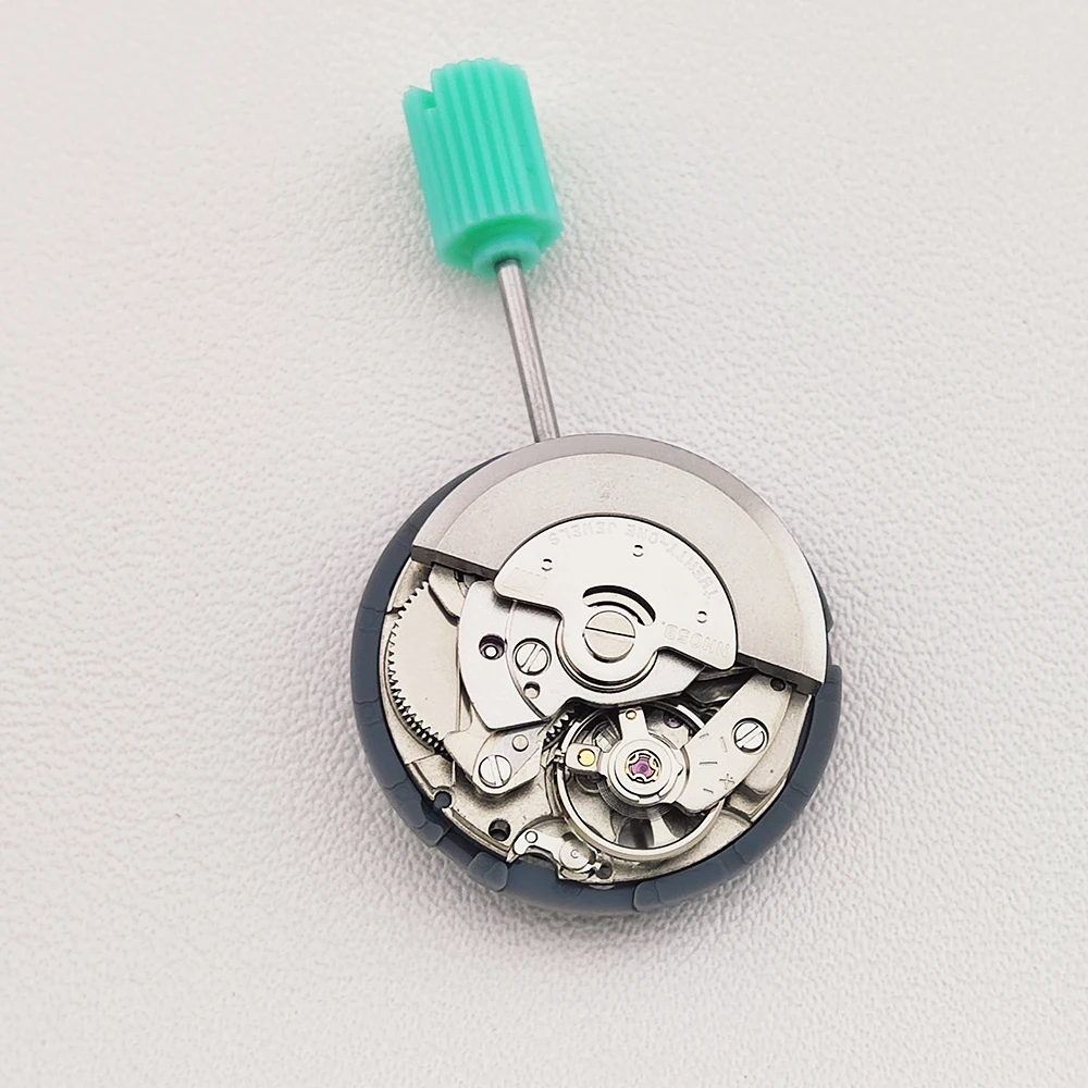 Movimento nh05 Movimento dell'orologio alle 3 Movimento meccanico originale giapponese NH05 Accessori per orologi con calendario singolo