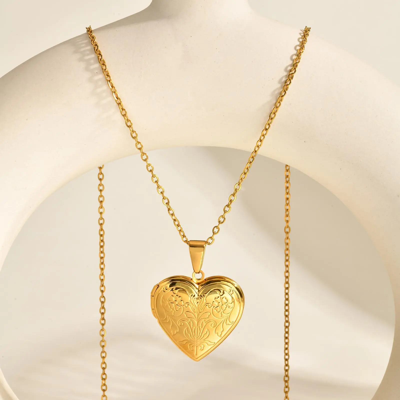 Custom Photo Locket Necklace for Women, Stainless Steel Heart Pendant Holds Pictures with Adjustable Link Jewelry