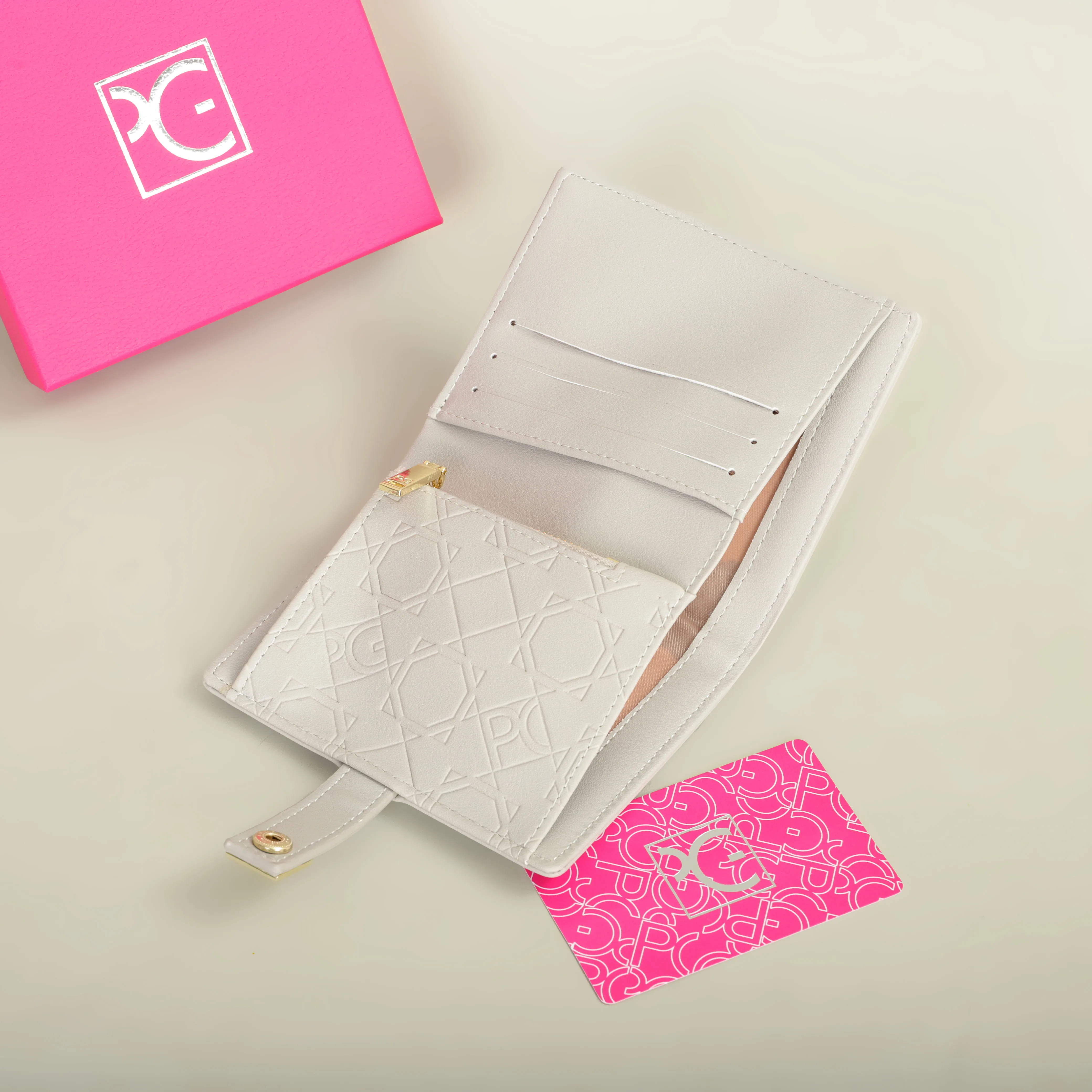 PG Wallet Fashion Classic Retro Damen-Universal-Geldbörse mit Buchstabendruck, tragbare Kartentasche, Zero Wallet – Detail 15