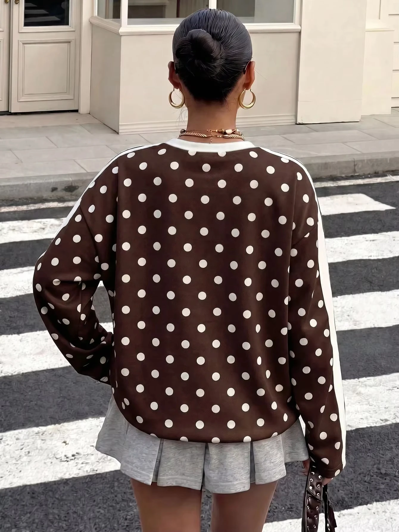 Women's Loose and Fashionable Polka Dot Side Striped 3D Long Sleeved T-shirt, Suitable for Outdoor Leisure and Street Wear