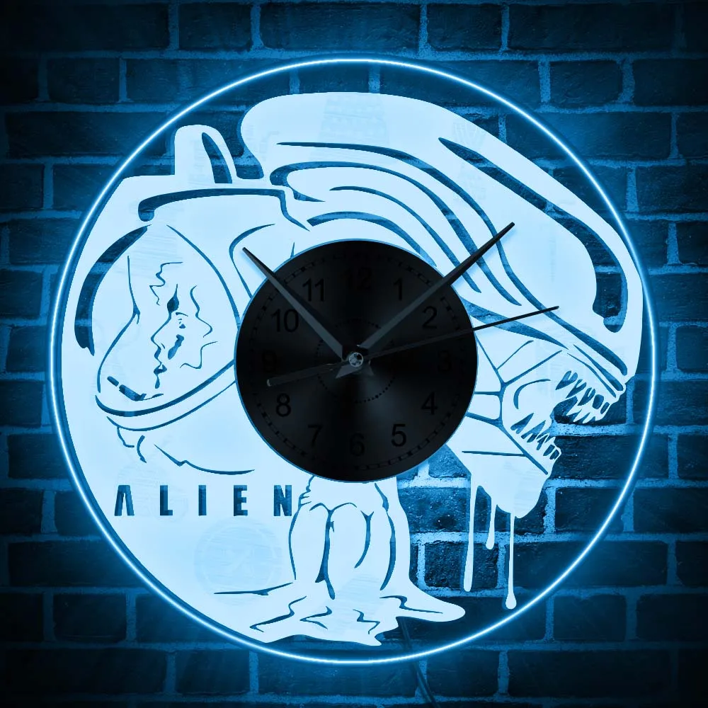 

Alien Xenomorph Film Extra-terrestrial Kid Room Night Light Clock Science Fiction Outer Space LED Lighting Home Décor Wall Cock