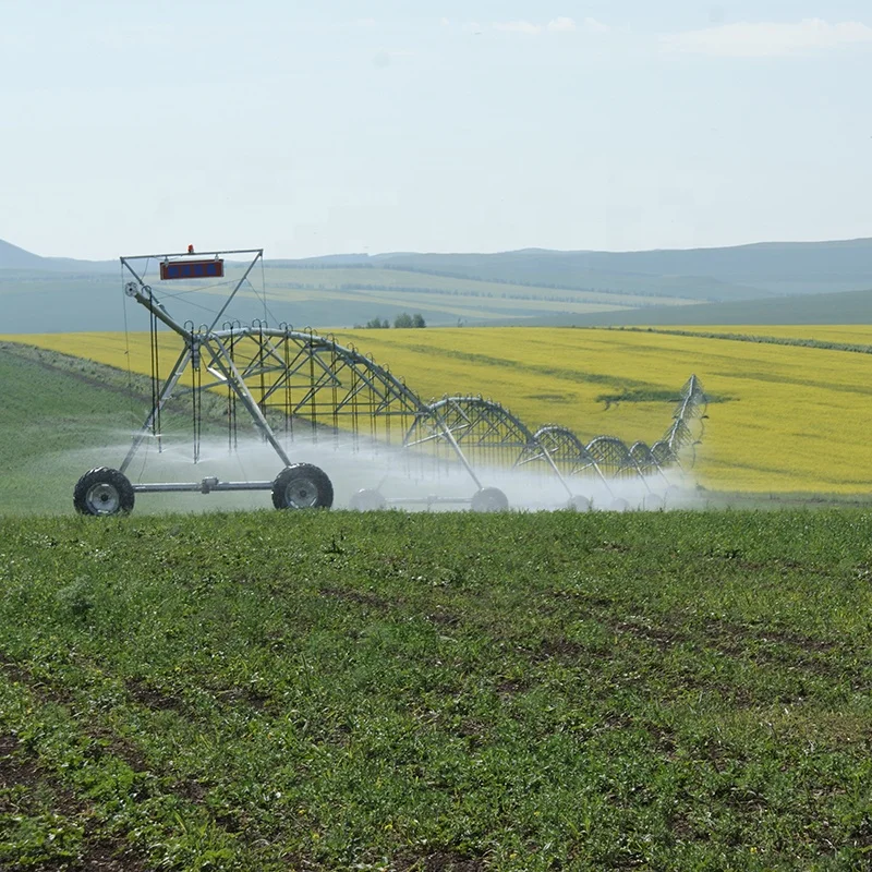 China Hot Sale Agricultural Sprinkler Lateral Move Irrigation System Machine for sale