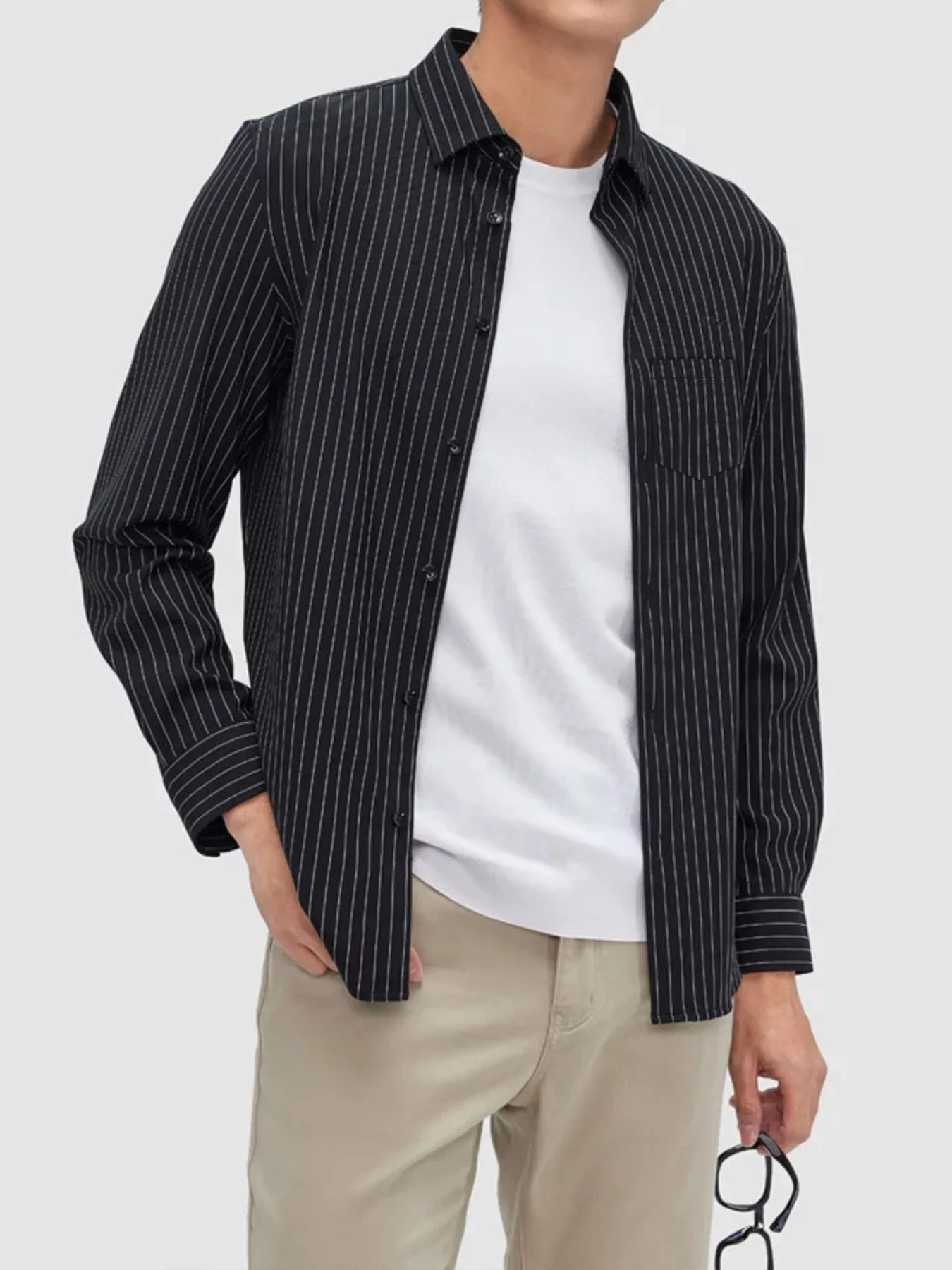 

Новая весенне-осенняя полосатая рубашка для мужчин, повседневная, модная, универсальная, высококачественная рубашка с длинными рукавами.