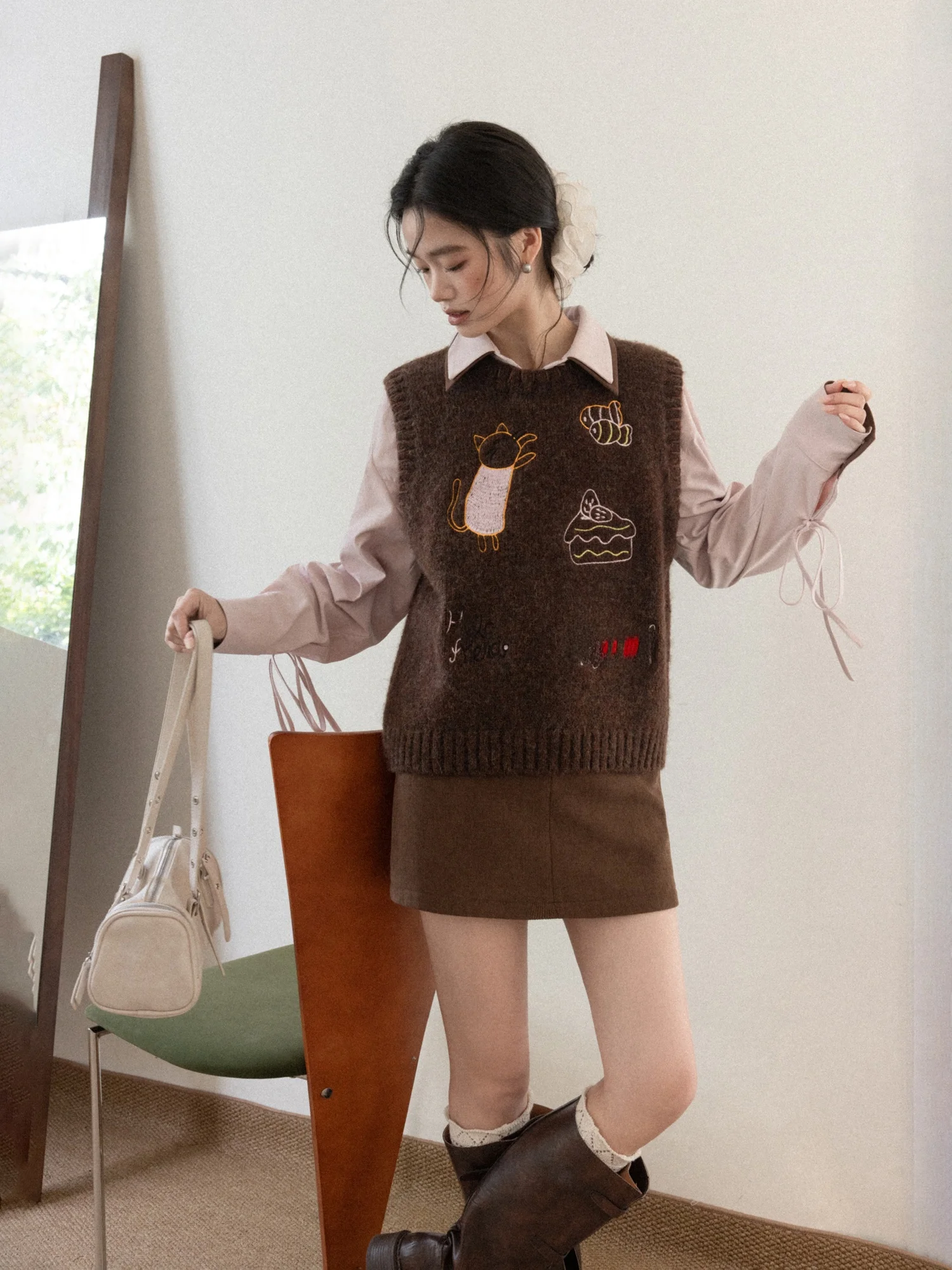 슬리밍 하이웨이스트 A라인 미니스커트 여성용 겨울 신상 인조가죽 따뜻한 캐주얼 스커트 폴리에스터 원단 지퍼 여밈