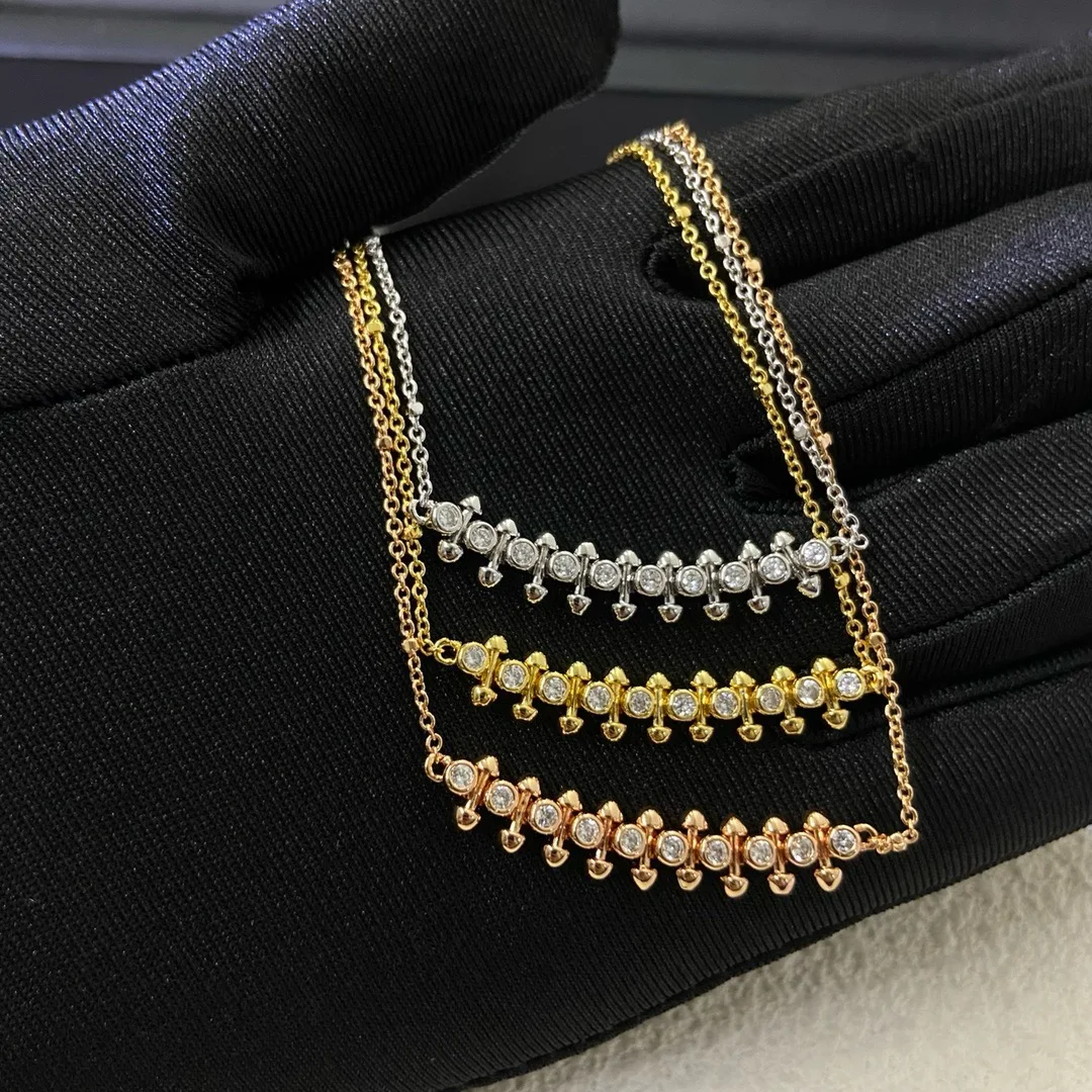 

The 2025 new Kaka necklace with diamond and willow spikes is a simple, fashionable, versatile, light luxury and high-end look fo