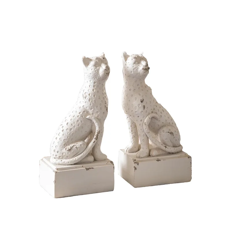 Resin handicraft ornament library personalized creative bookend tanuki shape desktop decoration book stand