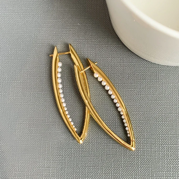 

Fashion Sharp Pearl Exaggerated Earrings Women Designer High Quality Luxury Jewelry Trend