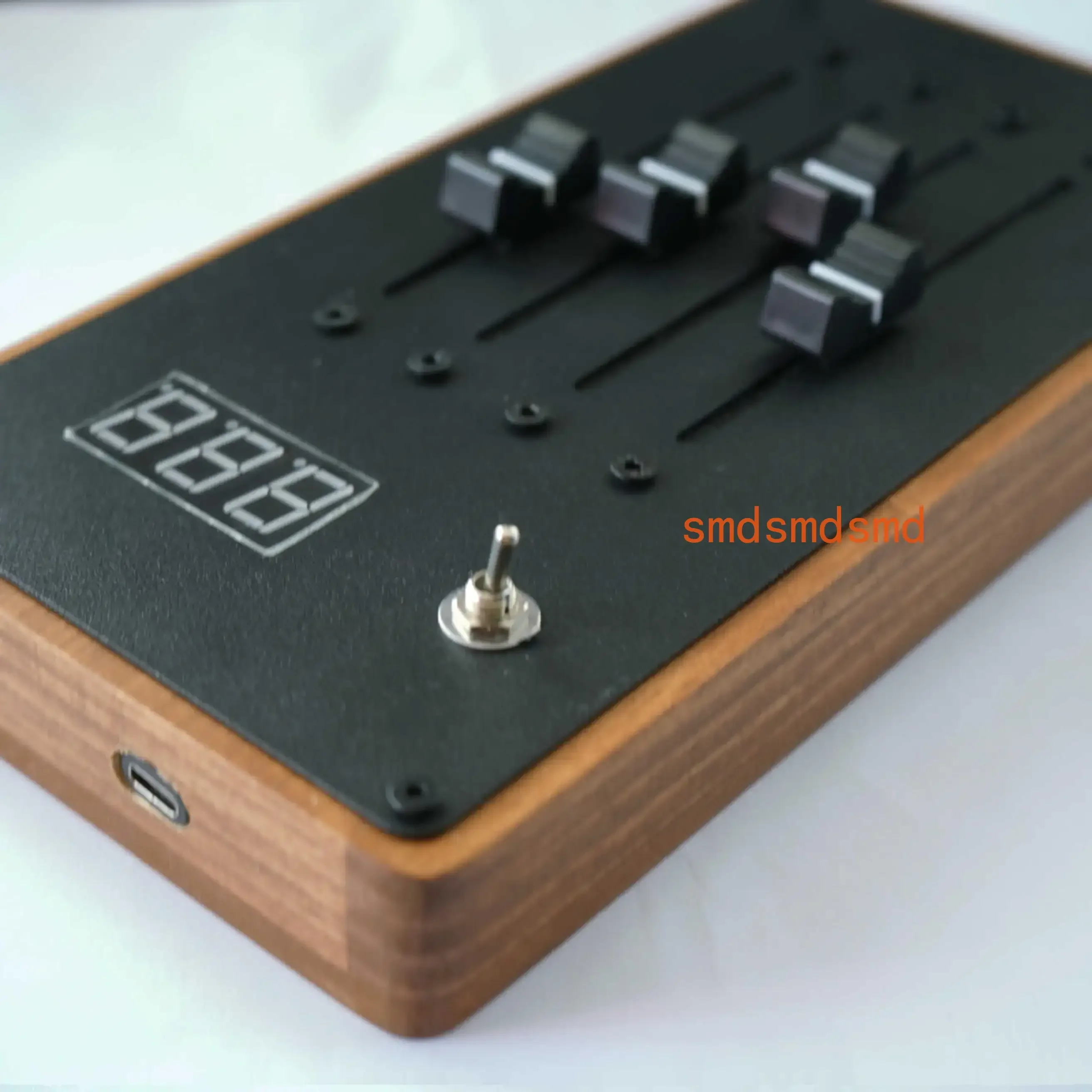 EM-4 Four Tracks 12…