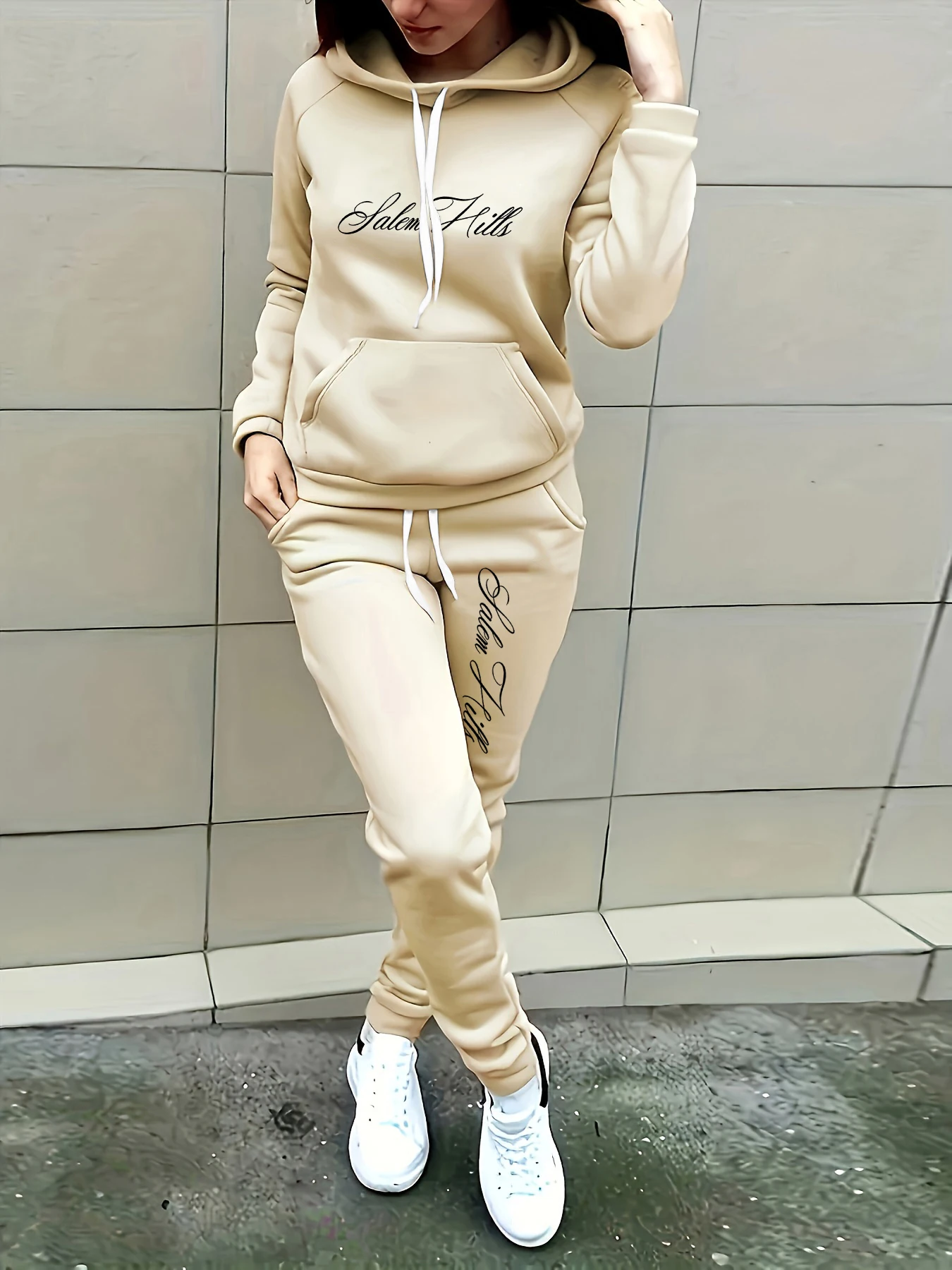 European and American Retro Style Letter-Printed Loose Oversized Hooded Sweatshirt for Women, a Must-Have for Autumn and Winter, Fleece-Lined and Thickened, European and American Trendy Style for Couples, Long-Sleeved Regular Fit, Machine Washable, Durable, Skin-Friendly and Soft, Slimming and Flattering, Casual Versatile Item, Date Night Outfit, Practical and Beautiful Hooded Design, Sweatshirt and Jogger Pants Two-Piece Set, Women's Clothing