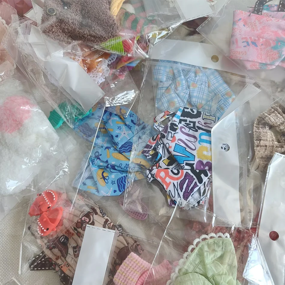 Clearance sale: Doll accessories, Small clothes, Multiple choices, Randomly sent
