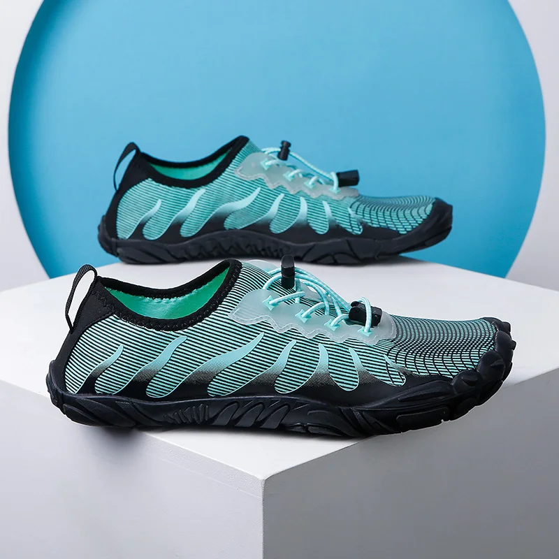 

Sneakers Men Mesh Breathable Running Sport Shoes Unisex Light Soft Thick Sole Hole Couple Shoes Athletic Sneakers Women Shoes