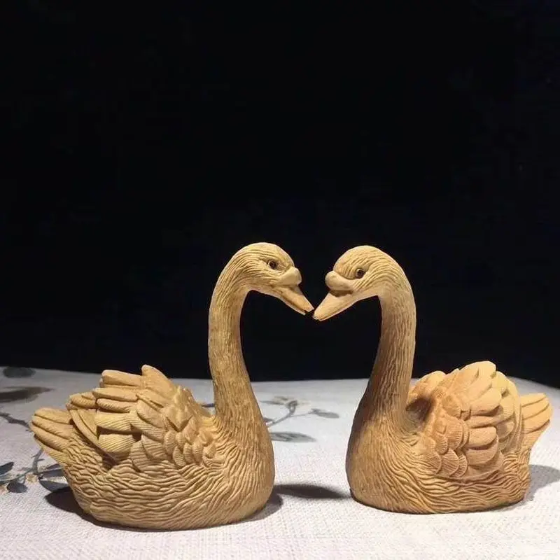 

Small Leaf Boxwood Swan Solid Wood Handheld Piece Home Decor Flying Together Tea Pet Animal Ornament Cute Gift