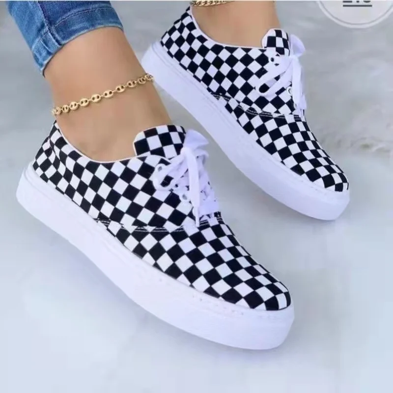 Women Sneakers Canvas Shoes Lace Up Casual Shoes Woman Flats White Shoes Candy Color Breathable Shoes Ladies Espadrilles