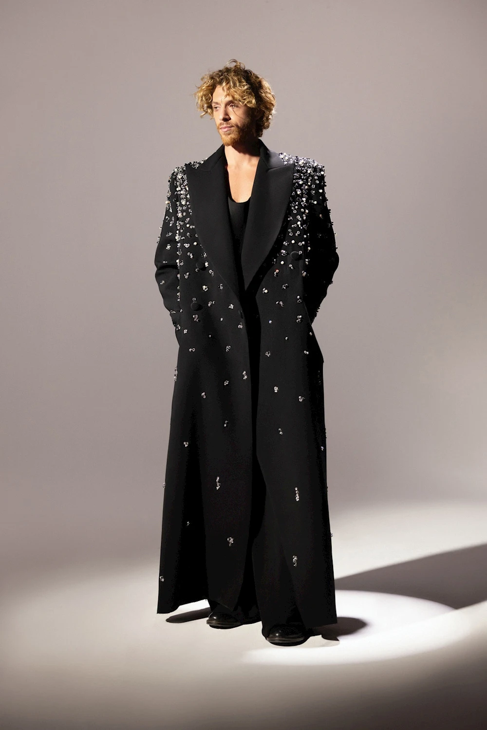 Heavy Beads Men Wool Long Jacket Oversize Winter Luxury Beading Overcoat One Piece Customized Formal Business Wear