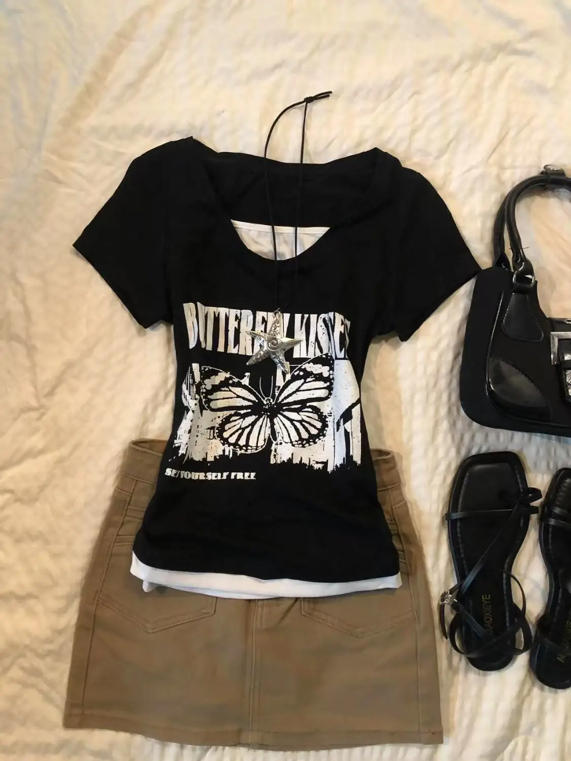 Camiseta gótica con estampado de letras negras para mujer, ropa Vintage de los años 90, Top corto Y2k, ropa de calle, camisetas de subcultura Punk