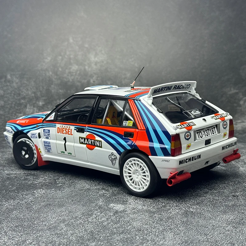 KYOSHO 1:18 Lancia Delta HF Martini painted car model Racing Metal Holiday gift collection static display pieces