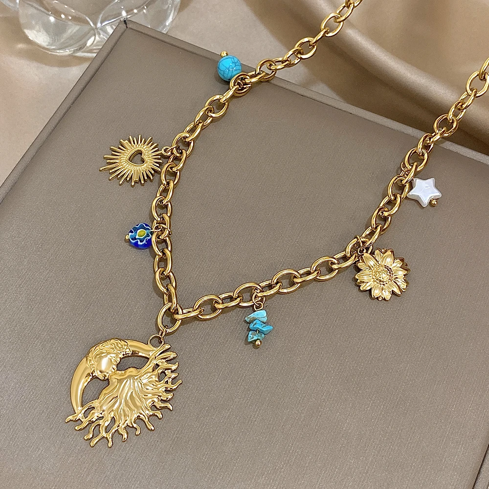 

Retro Stainless Steel Sun Moon Pendant Necklace for Women Golden Love Heart Flower Choker Collar Chain Lady Neck Jewelry Gift