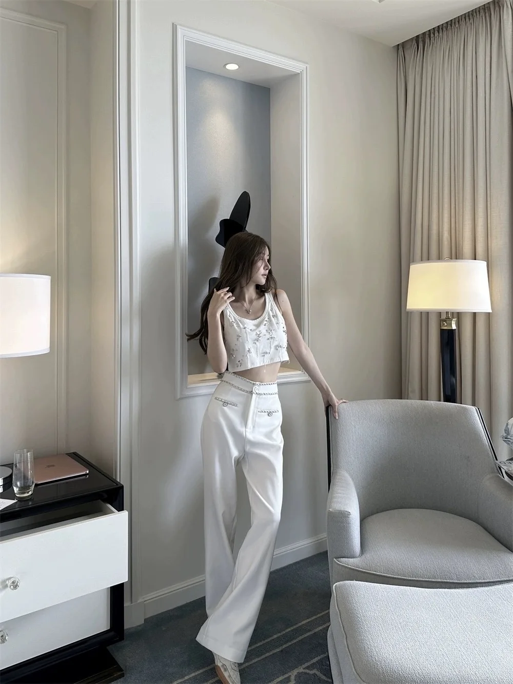 

Linastudio Ele Chain Detail High Waist Straight Leg Pants for Girls White Casual Trousers Sweet Sle Regular Thin