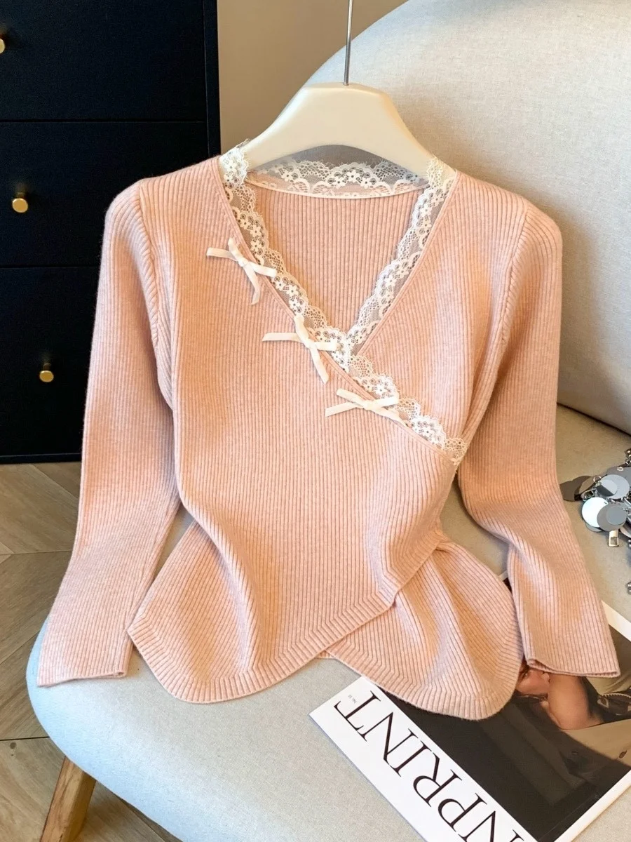 Atasan Rajut V-Ne Sleek Wanita Musim Gugur Musim Dingin dengan Renda Simpul, Model Silang, Slim Fit, Bahan Lembut, Panjang...