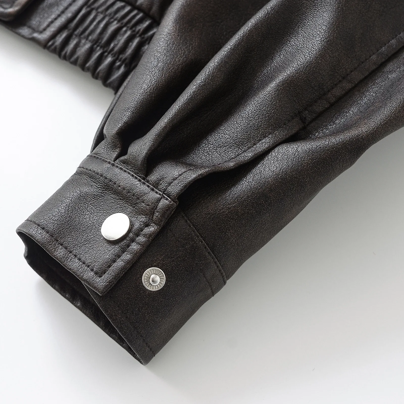 سترة عمل فضفاضة لخريف وشتاء 2025 سترات نسائية من الجلد الصناعي معاطف بياقة مقلوبة معطف غير رسمي