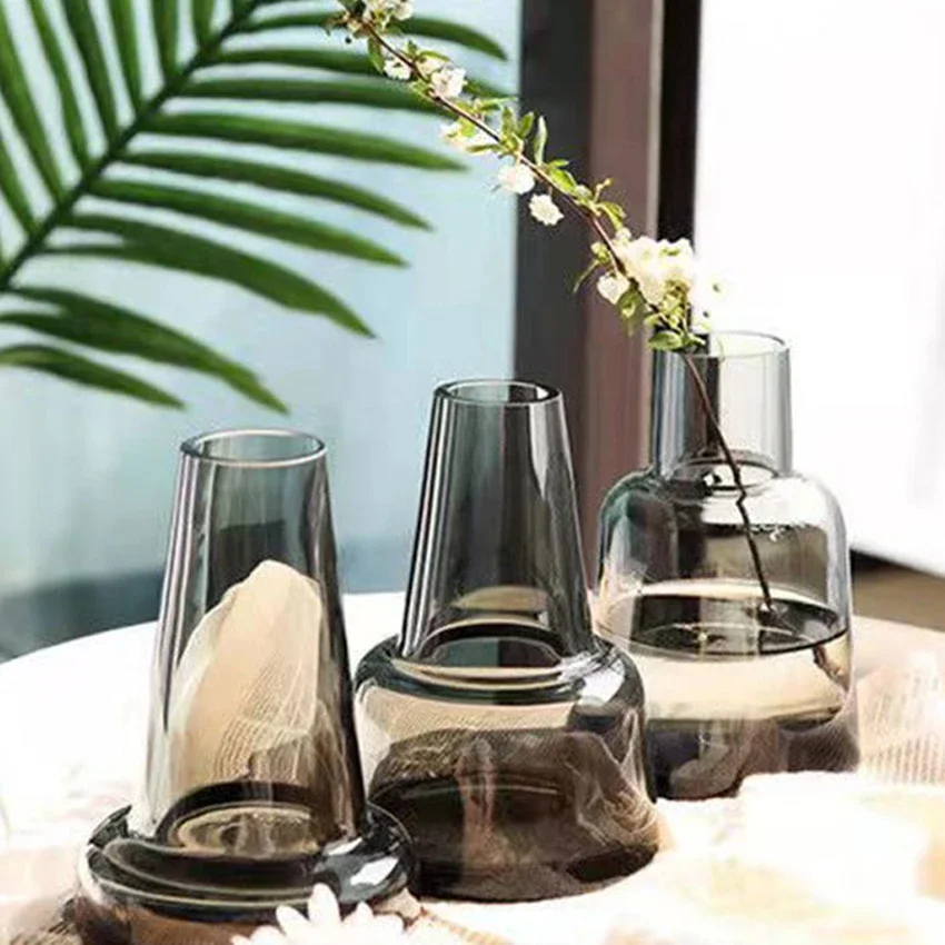 Classic Creative Glass Flower Vase Top Quality Grass Black Transparent Home Deco Reagent Bottle Flower Vase Factory Wholesale