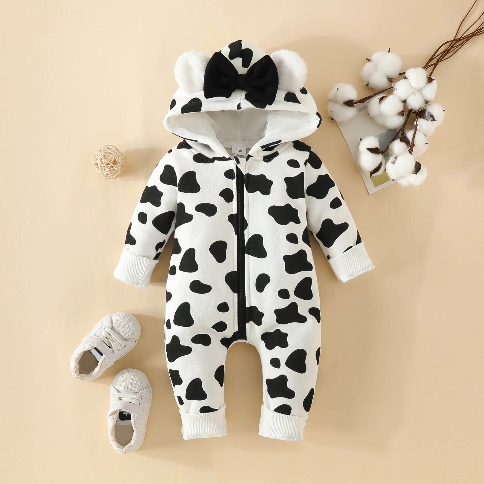 Baby Cow Cute Hooded Long Sleeve Long Leg Hoodie Onesie  Boy And Girl Zipper Warm Out Wear Kazakhstan Coat Bow Baby Romper