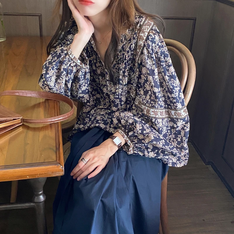 Women Vintage Ethnic Style Boho Vacation Oversized Blouse 2024 Summer Fashion Print V Neck Shirt Casual Lantern Long Sleeve Tops