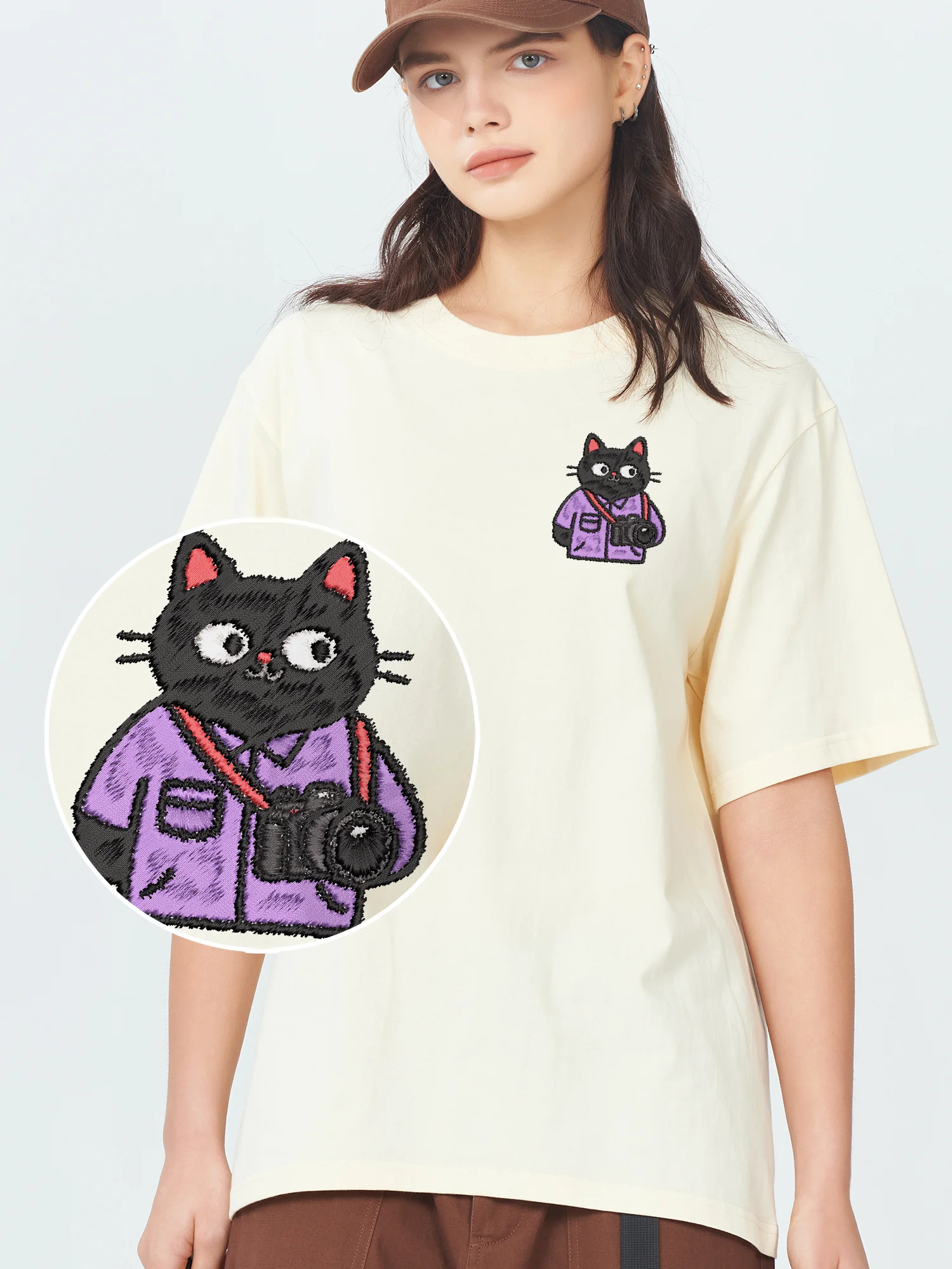 

Photographer Cat Embroidered T Shirts For Men Women Trendy Fashionable Breathable Cotton Embroidery Camiseta​