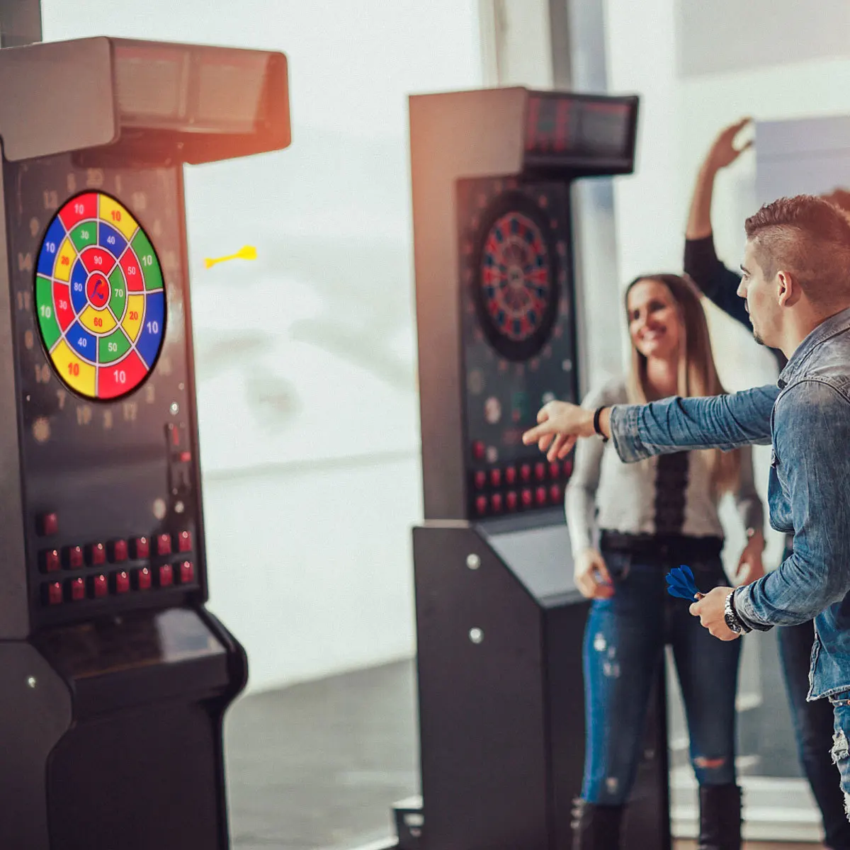 

6pcs Dartboard Set 30Cm Colorful Safety Throw For Kids Adults Practice Hand-Eye Coordination Interactive Game Board Lightweight