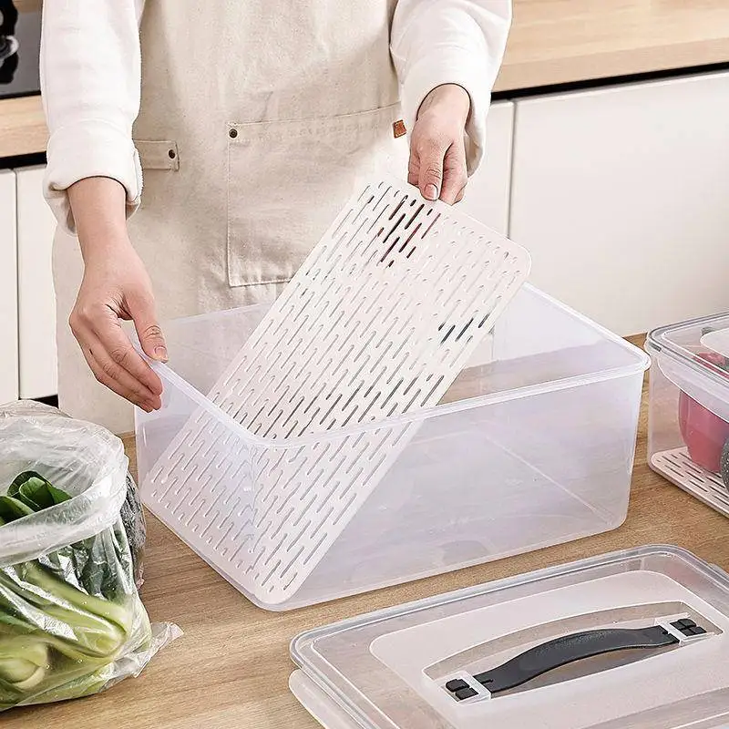 

Kitchen Essential Refrigerator Drainage Sealed Freshness Box with Handle Large Capacity Freezable Microwaveable Heat Preserva...