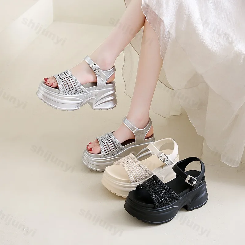 

Элегантные повседневные женские босоножки на танкетке с полой танкеткой на толстой подошве, лето 2022, удобные универсальные модные туфли с открытым носком