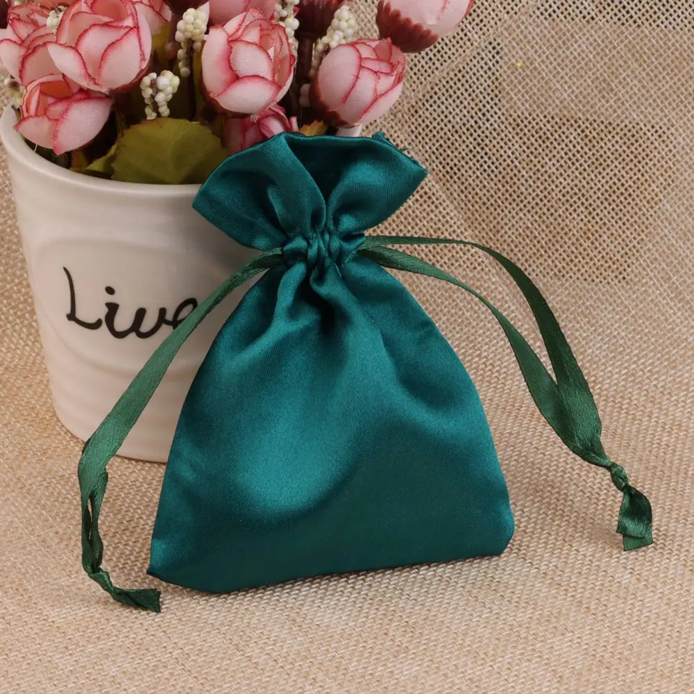 20pcs Luxury Silk Gift Bags Stain Drawstring Stain Sachest Smooth Cloth Neckalce Ring Jewelry Candy Storage Dust Packaging Bag