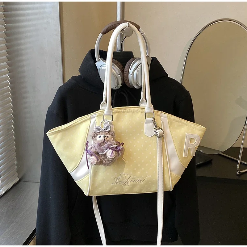 Wing Style Polka Dot Hobo Tote Bag mit Taschenanhänger, koreanische Umhängetasche mit großem Fassungsvermögen für Damen, süße Handtasche für den Arbeitsweg – Detail 10