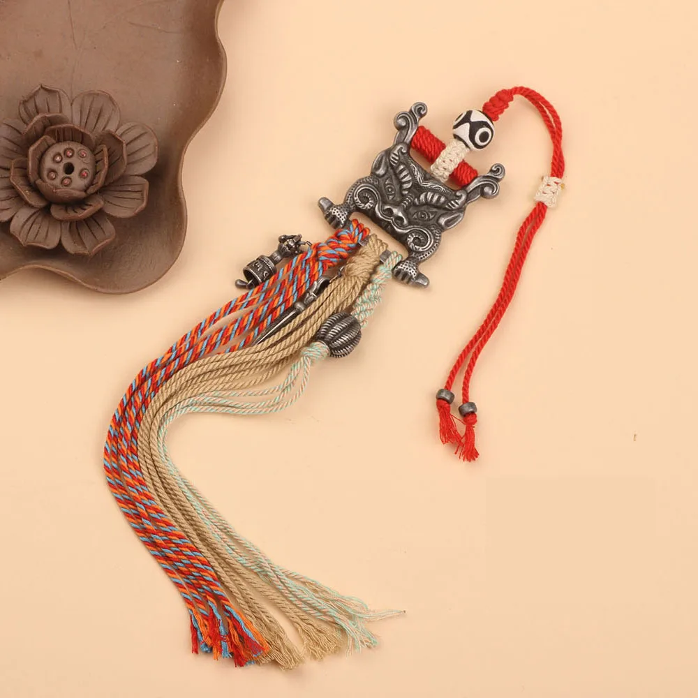 

Оригинальный ретро-брелок с тигром, плетеный с кисточкой, в китайском стиле, подвеска для сумки, аксессуар для телефона