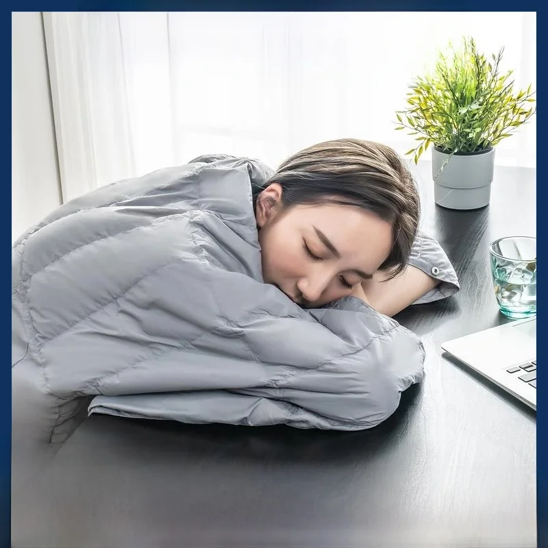 

Плотное одеяло из гусиного пуха для глубокого сна каждый раз в ночь и во время дневного отдыха, стильное однотонное универсальное одеяло с наполнителем из полиэфирного волокна.