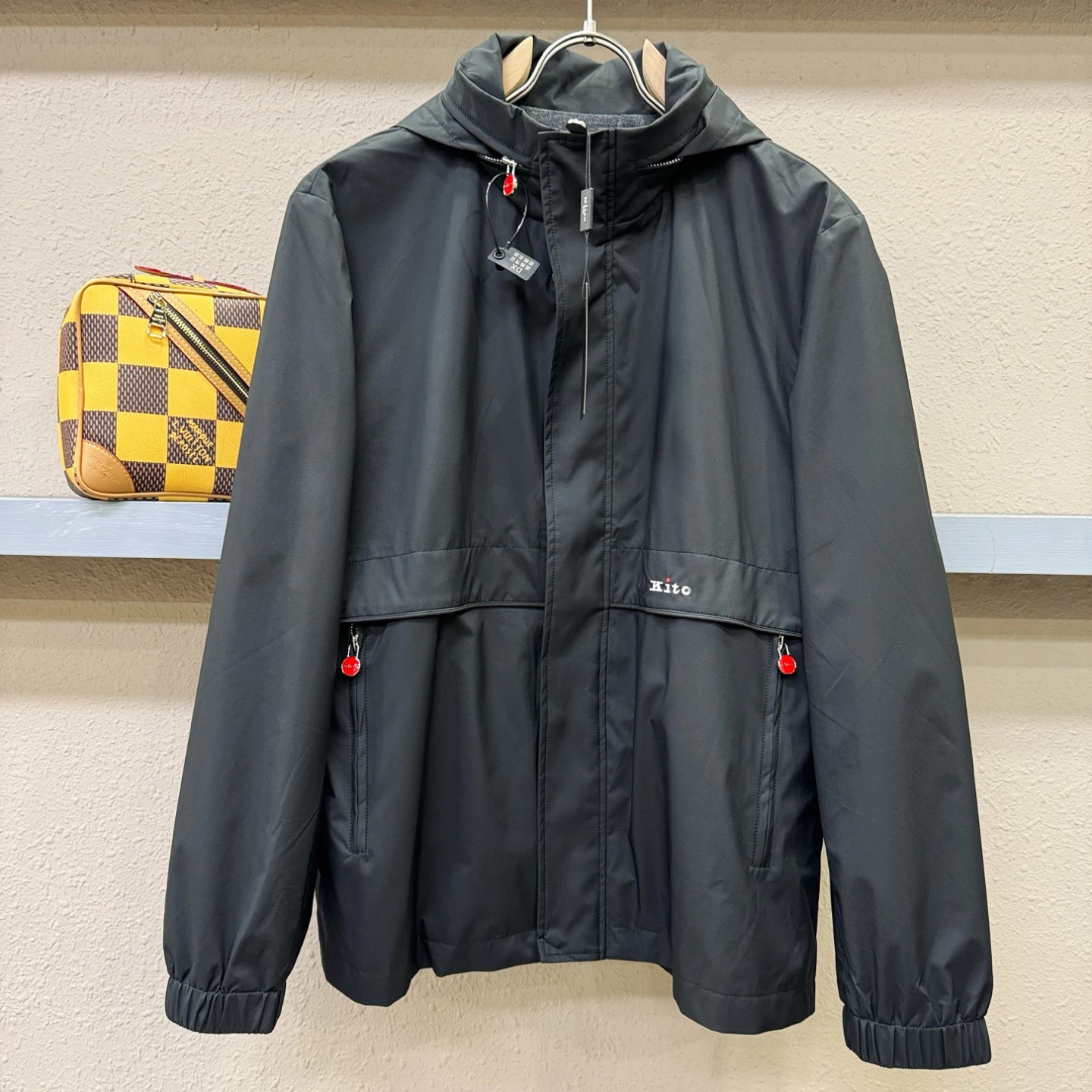 

Kiton autumn and winter new solid color simple versatile letter embroidery hooded large size men's jacket