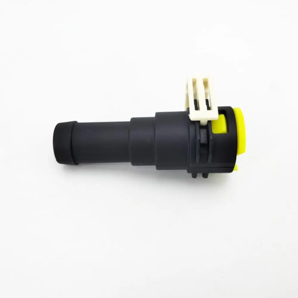 

Соединитель шланга охлаждающей воды для Mazda 2 3 5 6 2004-2012 D651-61-240