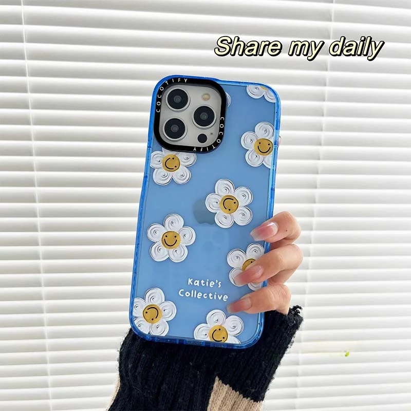 White Cr Daisy Smil… - image