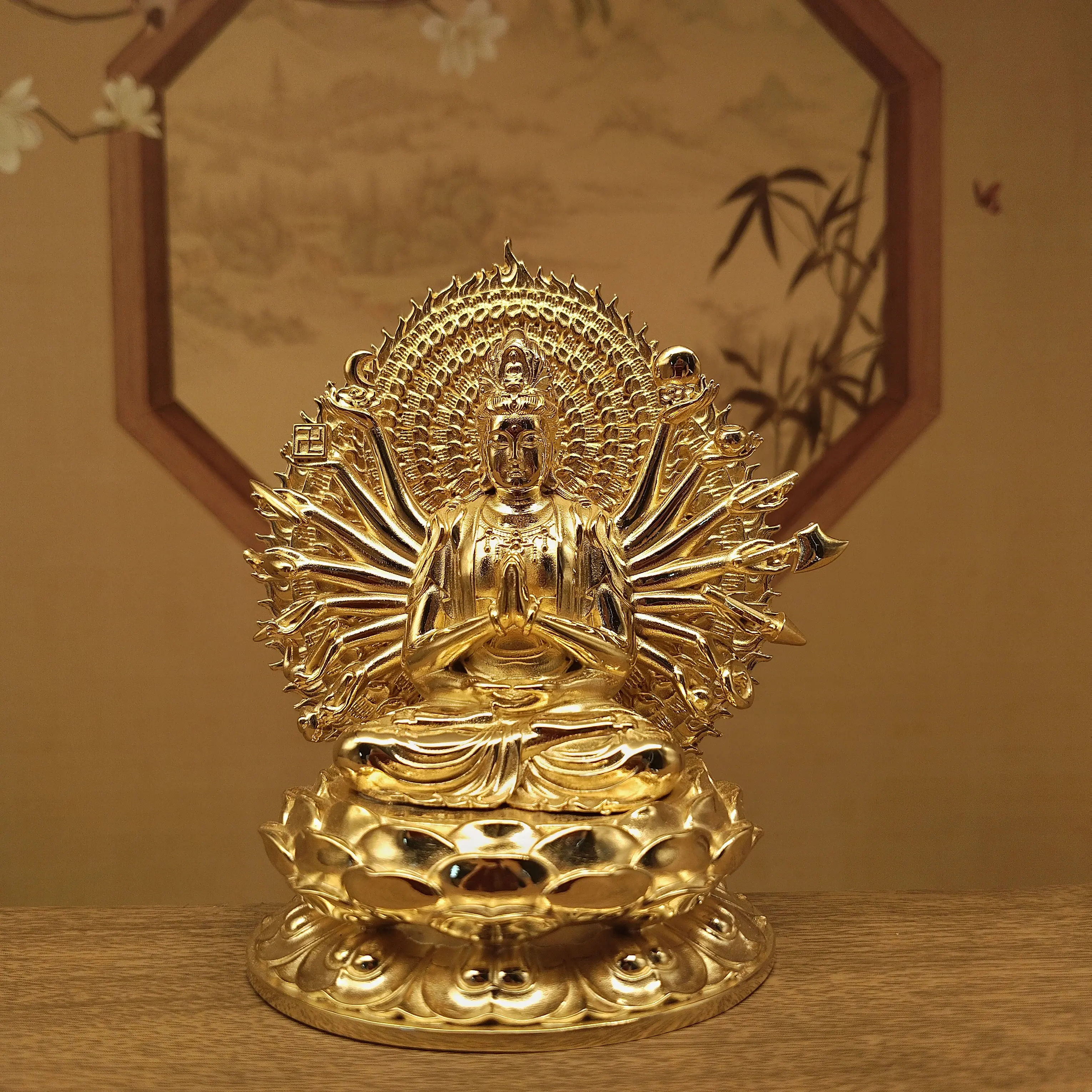 Tibetan Brass Copper Seated Thousand-Armed Guanyin Avalokiteshvara Statue 10cm Home Altar Car Blessing
