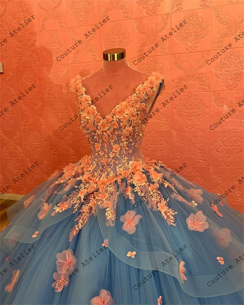 Blush Pink Lace Appliques Blue Ruffels Quinceanera Dresses For Girl V Neck Ball Gown Dress For Sweet 15 16 Tulle Ruffel vestidos