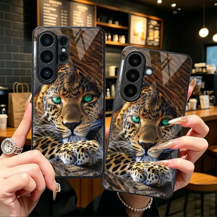 Green-eyed Leopard Phone Cover Glass Case for Samsung Galaxy S26 Ultra S20 S21 S23+ S22 24 Plus S24+ S25+ S23 FE 25 Edge S26+