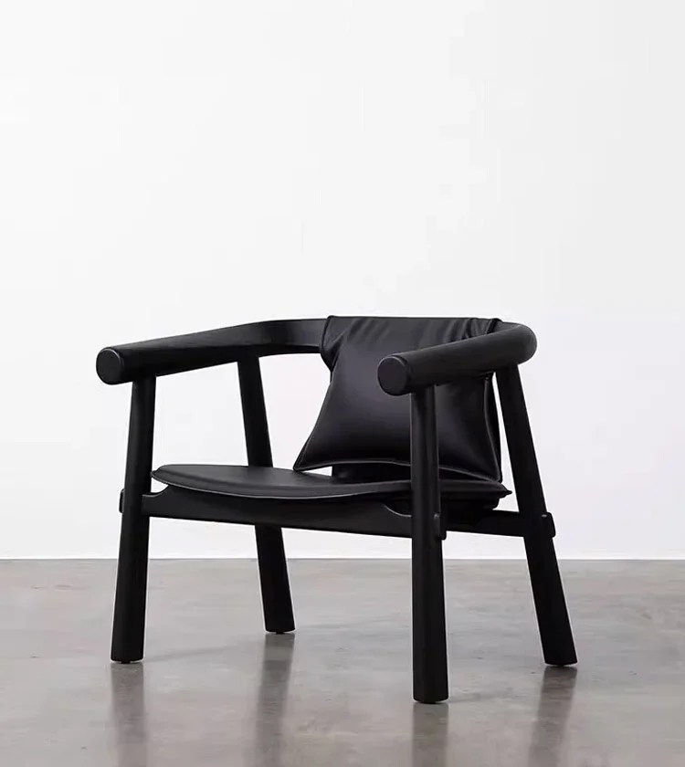 

Modern minimalist black leisure chairs, homestays, hotels, cafes, customized sofas, solid wood